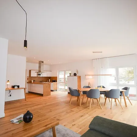 Alte Uhrmacherei - Wohnen Auf Zeit *