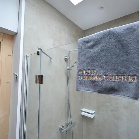 Lägenhet Alte Uhrmacherei - Wohnen Auf Zeit *