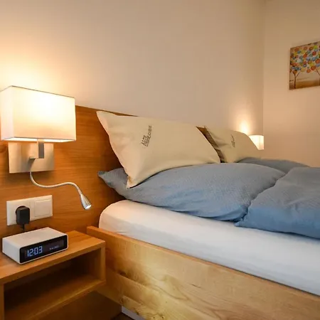 Alte Uhrmacherei - Wohnen Auf Zeit Apartmán