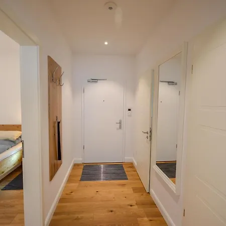 Alte Uhrmacherei - Wohnen Auf Zeit *