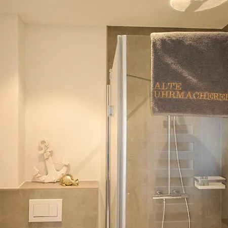 Alte Uhrmacherei - Wohnen Auf Zeit *