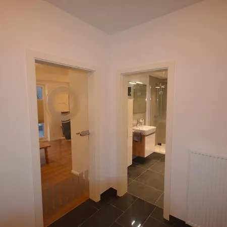 Alte Uhrmacherei - Wohnen Auf Zeit *