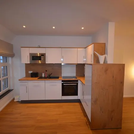 Alte Uhrmacherei - Wohnen Auf Zeit Lägenhet *