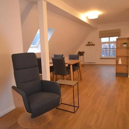 Lägenhet Alte Uhrmacherei - Wohnen Auf Zeit