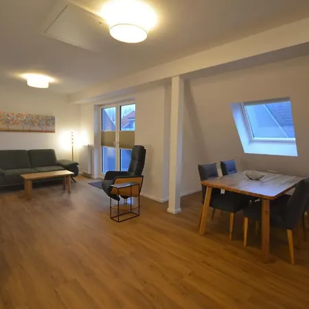 Alte Uhrmacherei - Wohnen Auf Zeit Apartment